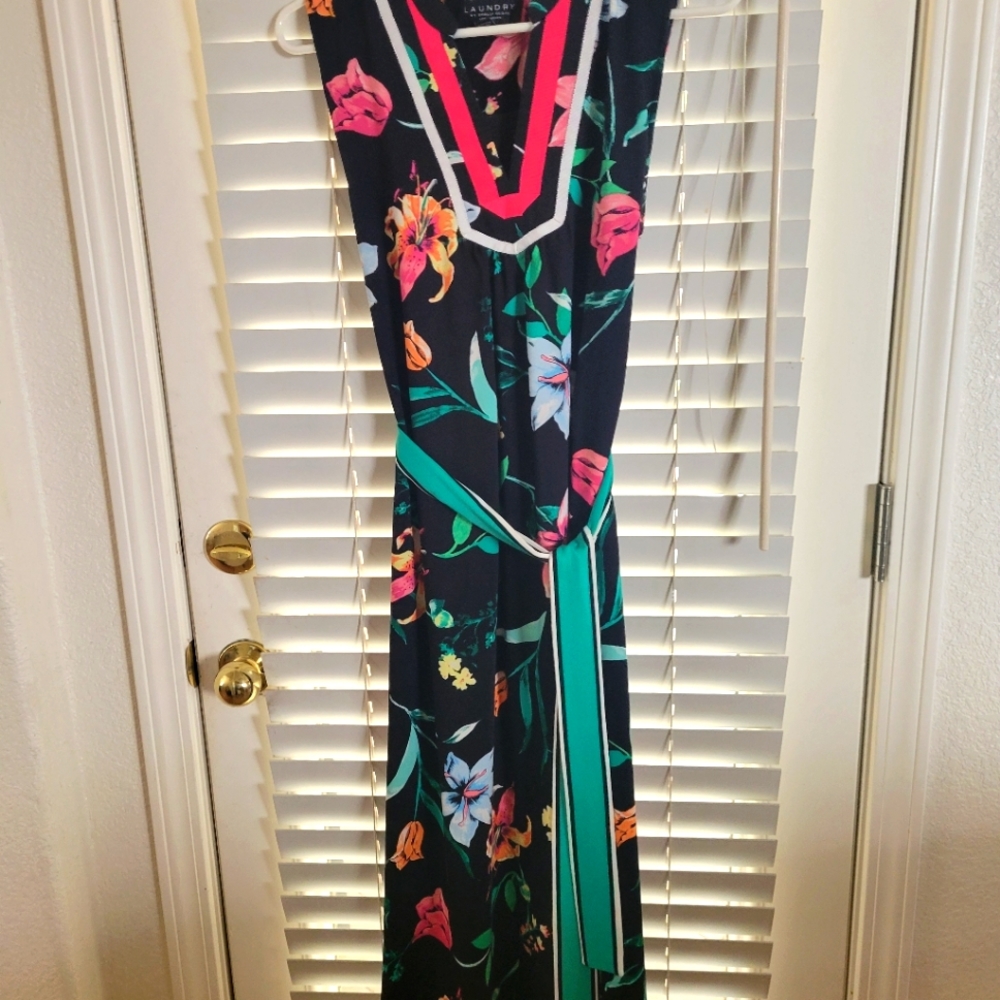 Laundry desighn dress Size Small
